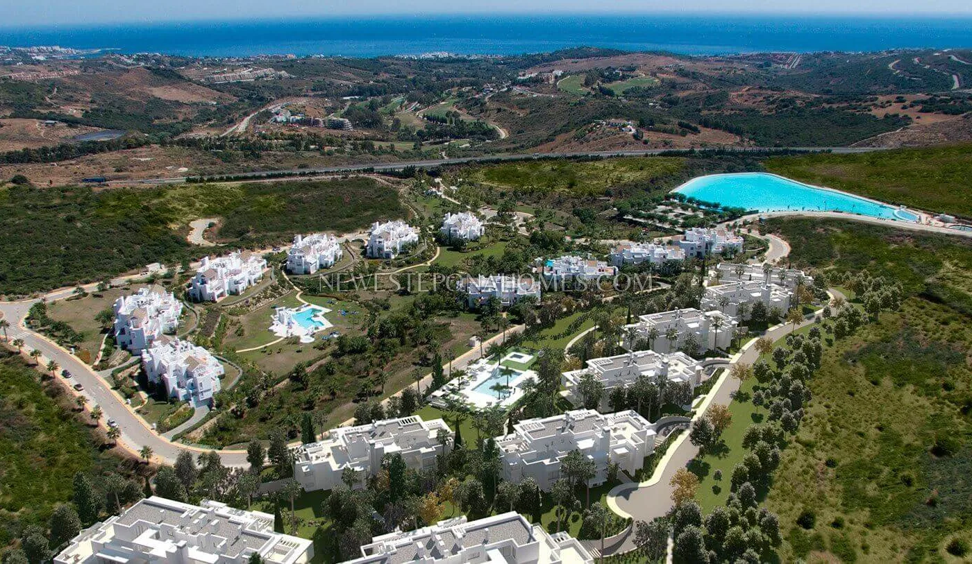Alcazaba Lagoon, new-build development in Casares, Costa del Sol